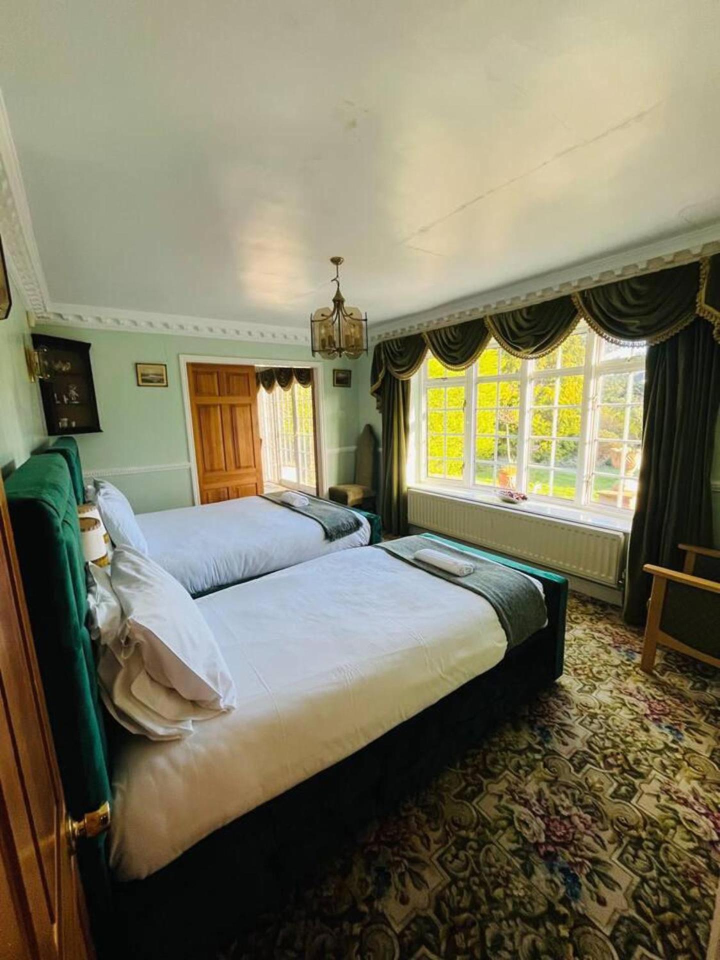 Unwind In Comfort At Cosy Caradus Free Parking Birmingam Exterior foto