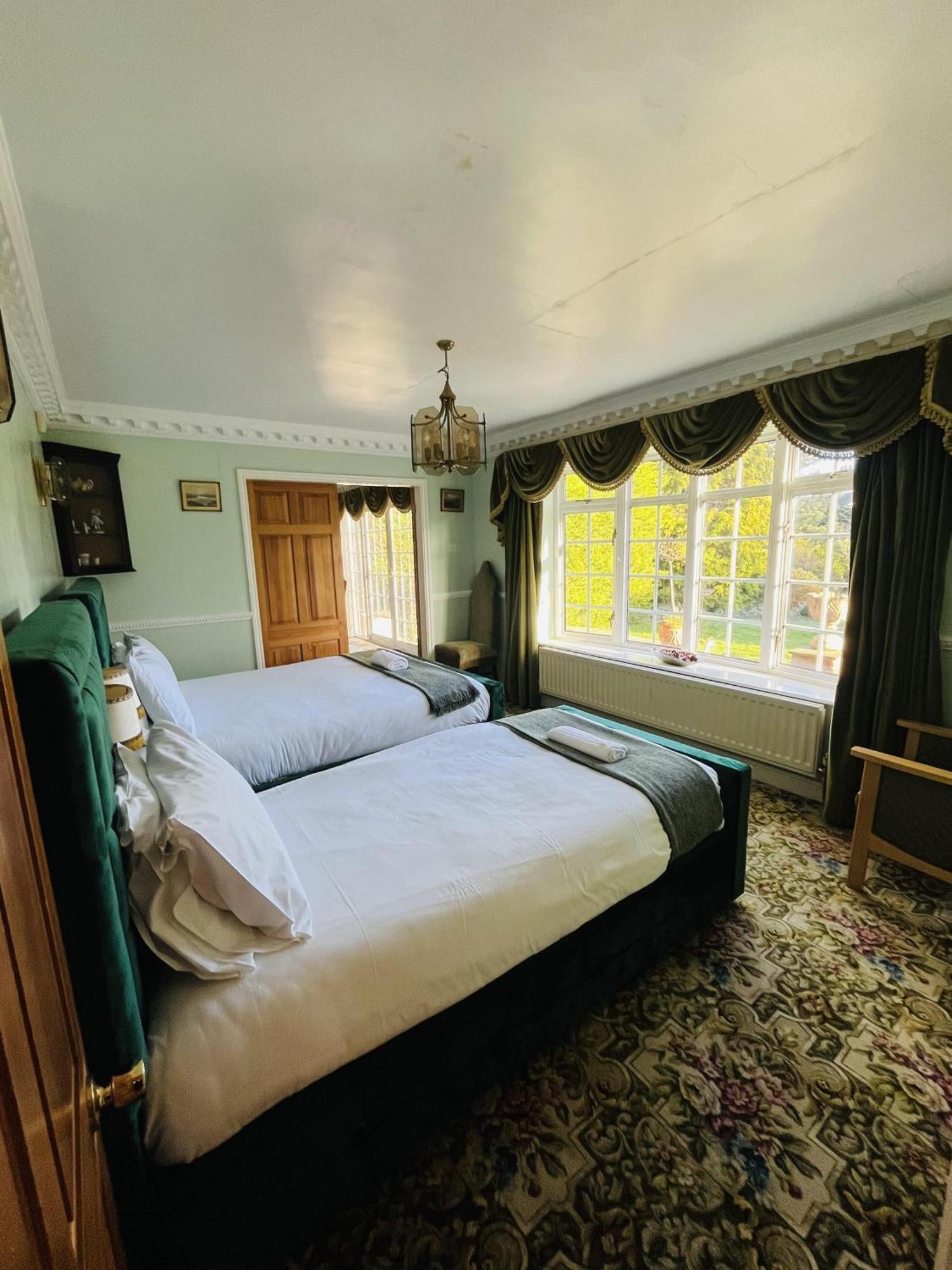 Unwind In Comfort At Cosy Caradus Free Parking Birmingam Exterior foto