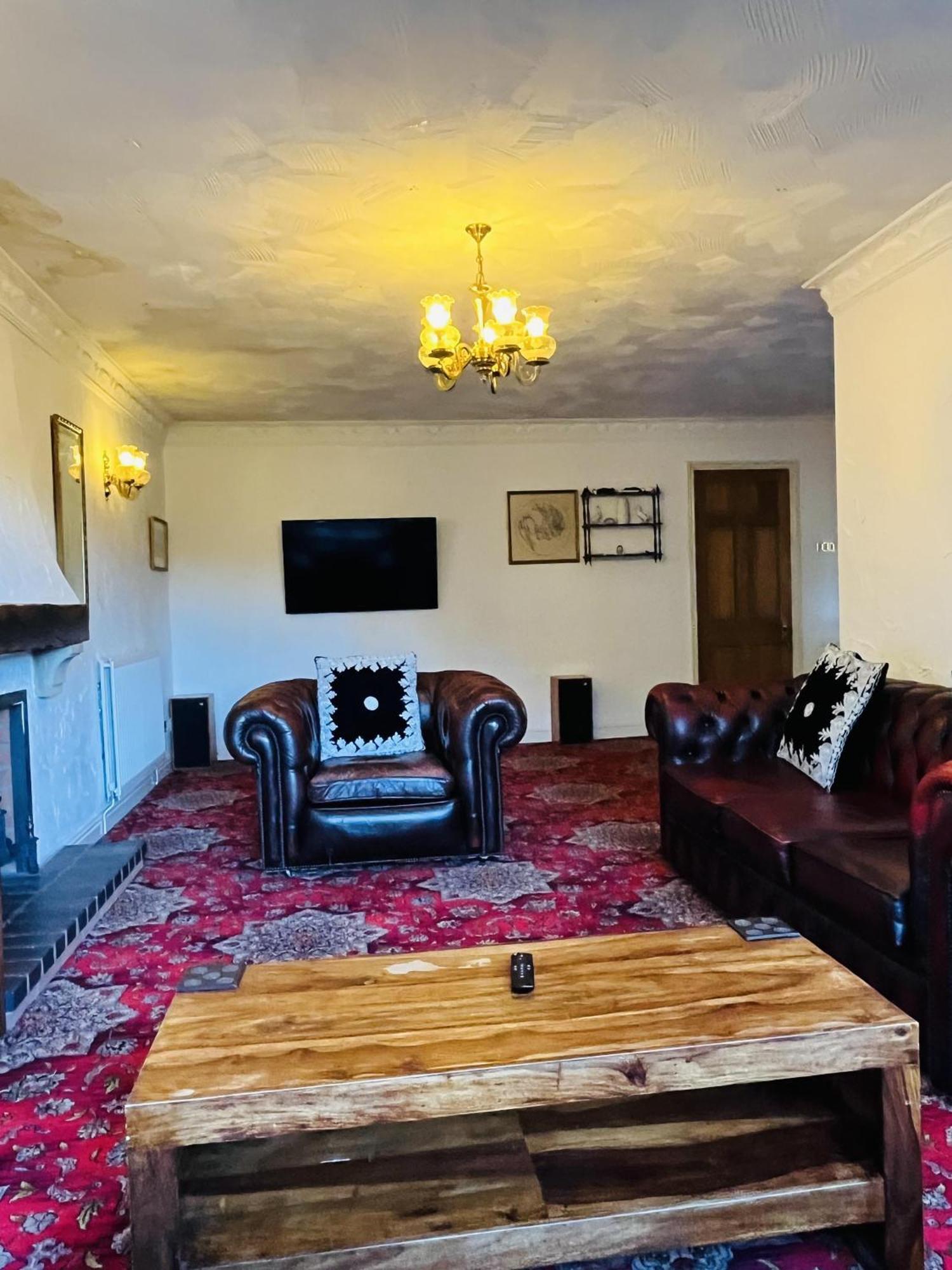 Unwind In Comfort At Cosy Caradus Free Parking Birmingam Exterior foto