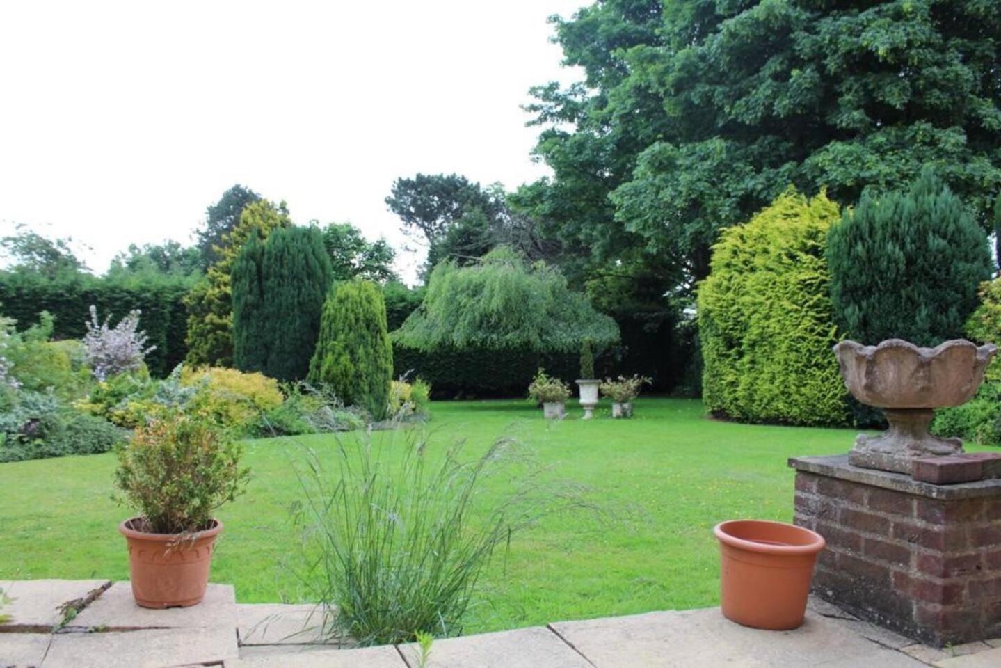 Unwind In Comfort At Cosy Caradus Free Parking Birmingam Exterior foto